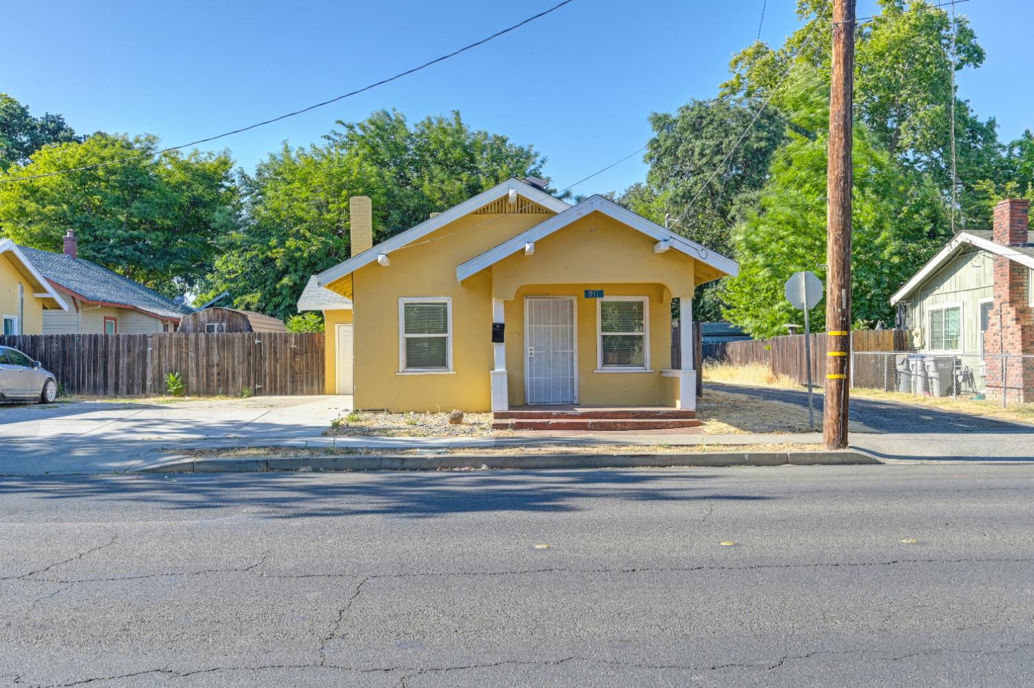 Detail Gallery Image 2 of 47 For 911 Cross St, Woodland,  CA 95695 - – Beds | – Baths