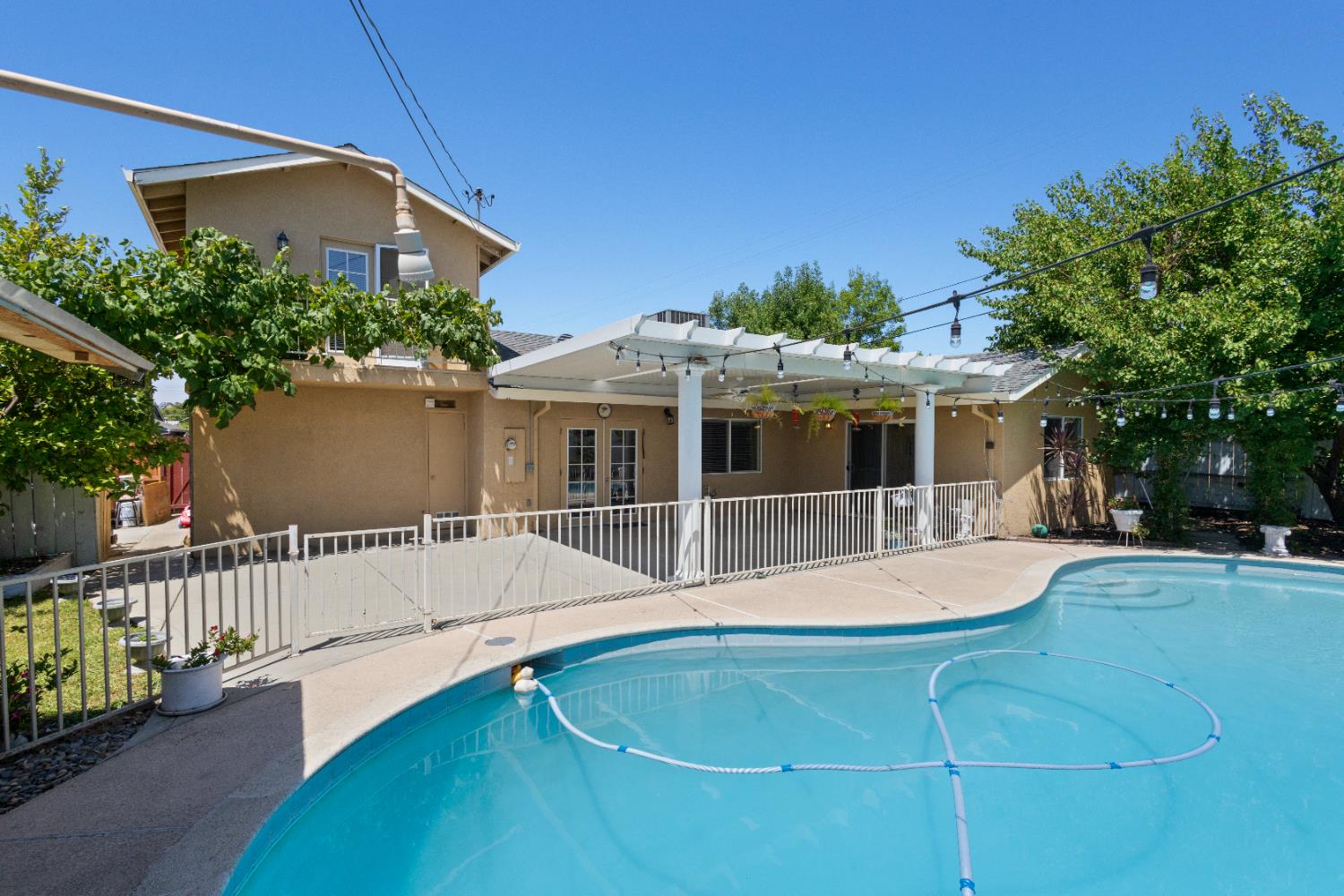 Detail Gallery Image 54 of 64 For 6732 Bismarck Dr, North Highlands,  CA 95660 - 5 Beds | 2/1 Baths