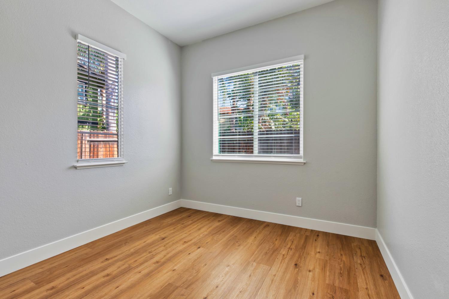 Detail Gallery Image 7 of 19 For 1659 Whispering Wind Dr, Tracy,  CA 95377 - 4 Beds | 2 Baths