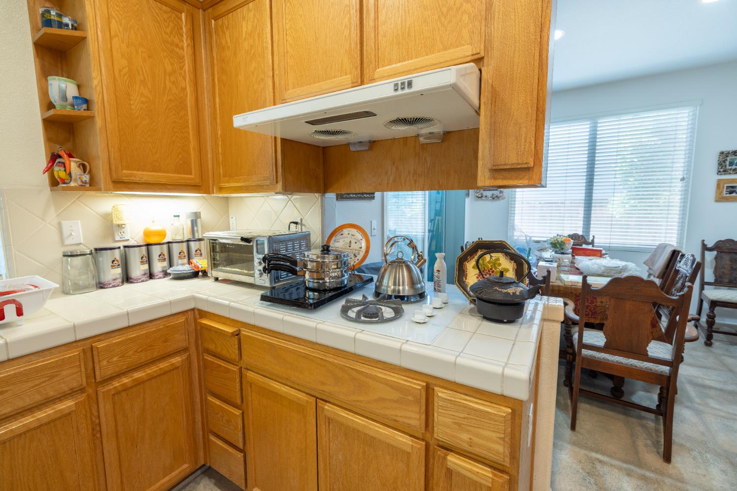Detail Gallery Image 21 of 65 For 1880 Persimmon Way, Tracy,  CA 95376 - 5 Beds | 3 Baths