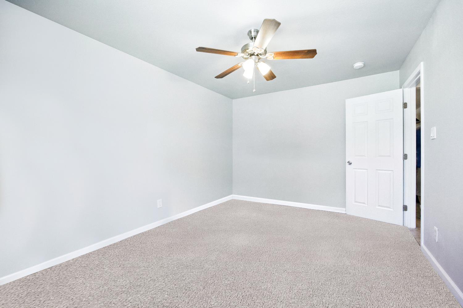 Detail Gallery Image 18 of 49 For 6147 Orsi Cir, Carmichael,  CA 95608 - 4 Beds | 2/1 Baths