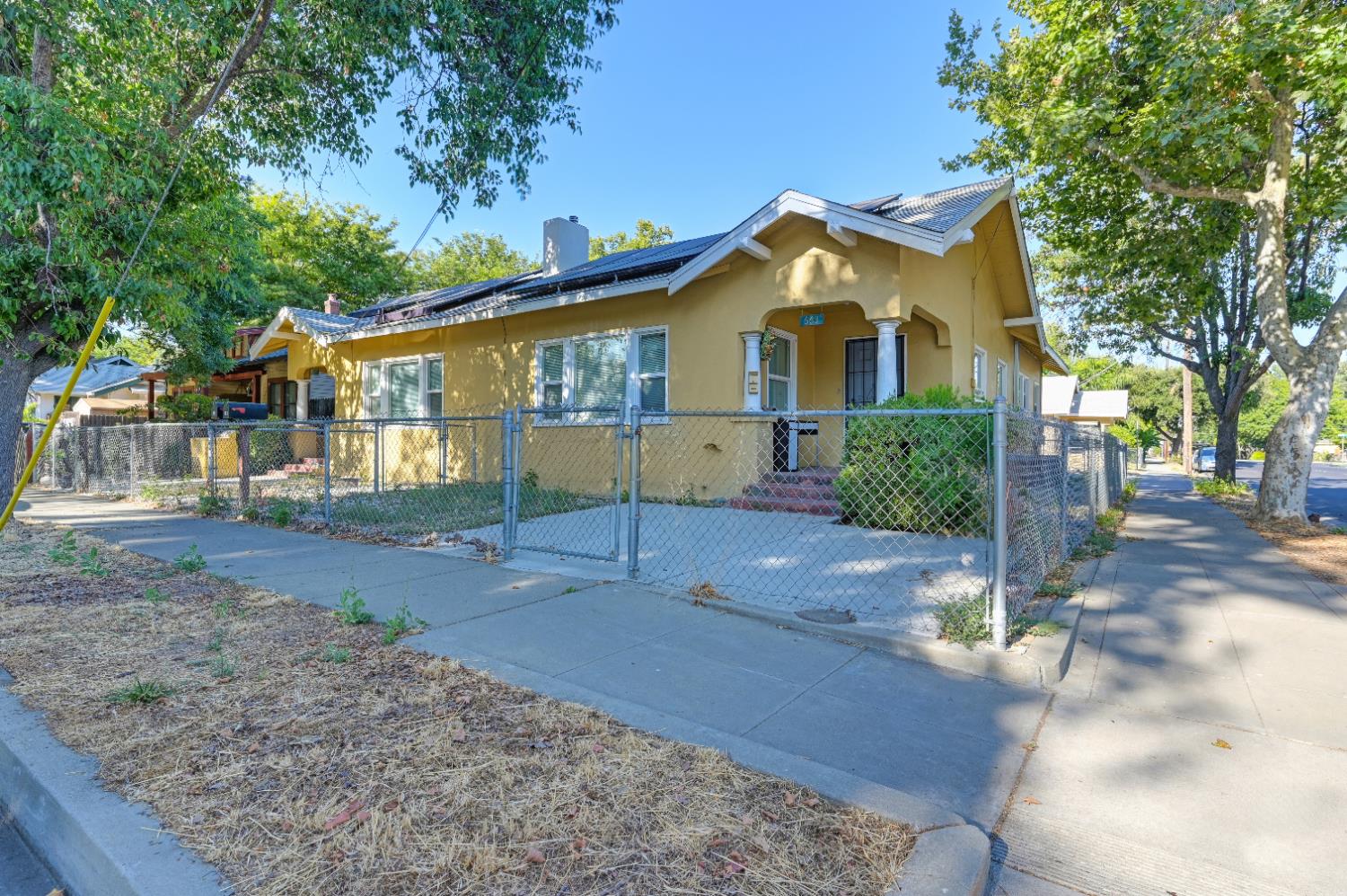 Detail Gallery Image 10 of 47 For 911 Cross St, Woodland,  CA 95695 - – Beds | – Baths