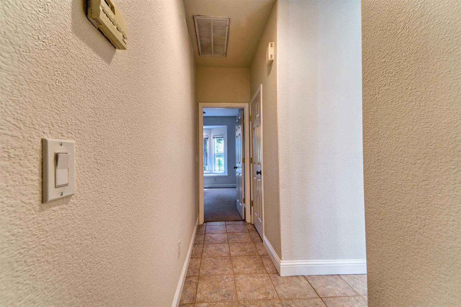 Detail Gallery Image 20 of 48 For 711 Saddleback Dr, Marysville,  CA 95901 - 3 Beds | 2/1 Baths