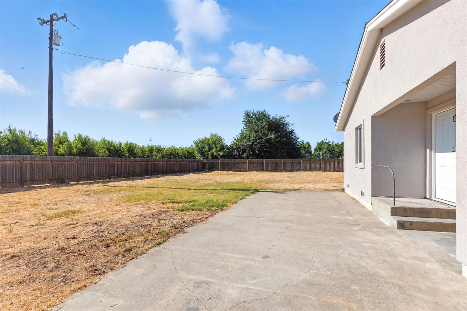 Detail Gallery Image 6 of 30 For 8335 State Highway 70, Marysville,  CA 95901 - 2 Beds | 1 Baths