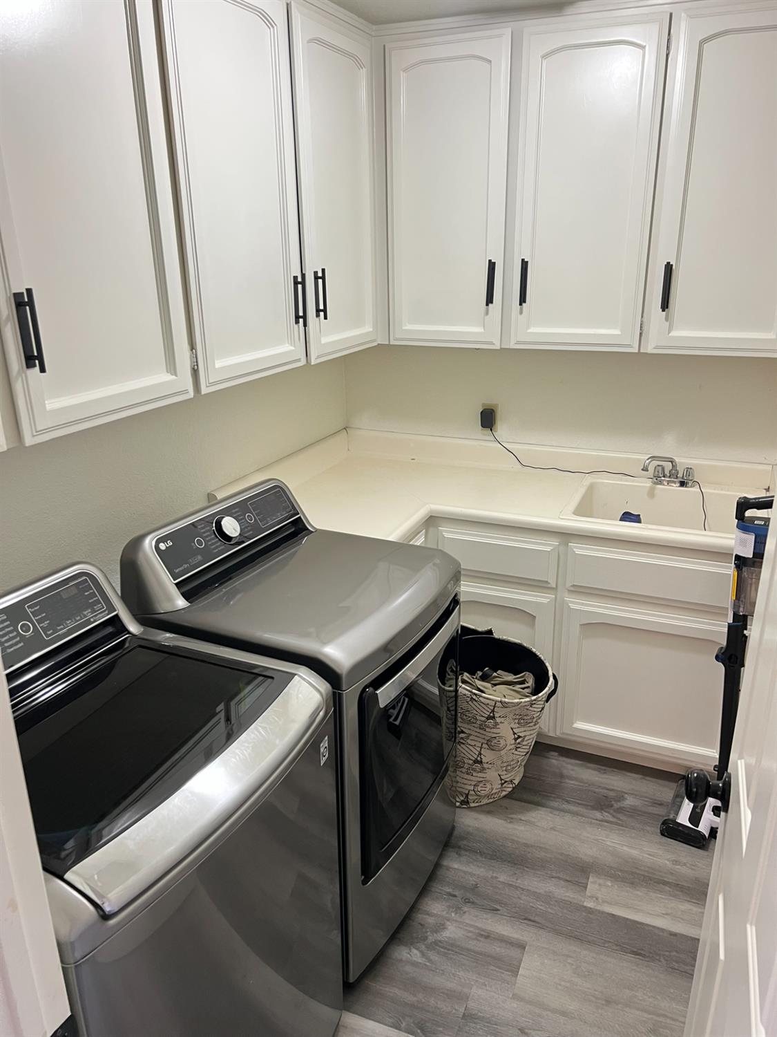 Detail Gallery Image 17 of 33 For 2612 Snyder, Modesto,  CA 95356 - 3 Beds | 2 Baths