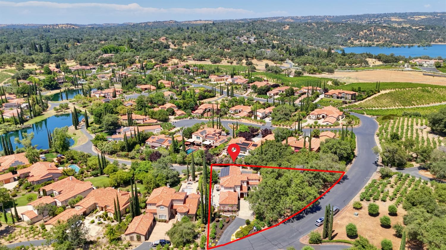Detail Gallery Image 5 of 59 For 9661 Clos Du Lac Cir, Loomis,  CA 95650 - 4 Beds | 4/1 Baths