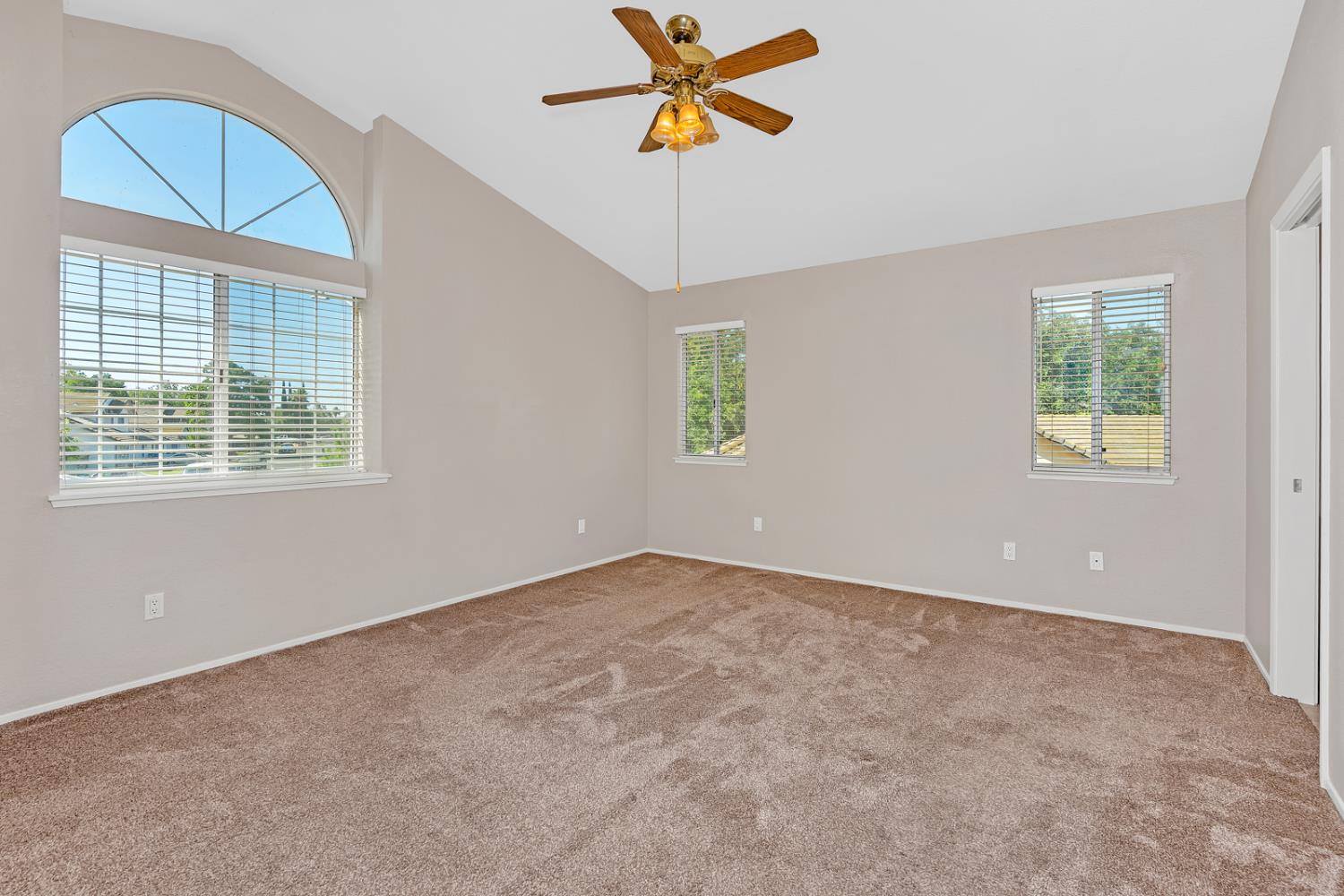 Detail Gallery Image 30 of 58 For 92 Tangelo St, Los Banos,  CA 93635 - 3 Beds | 2/1 Baths