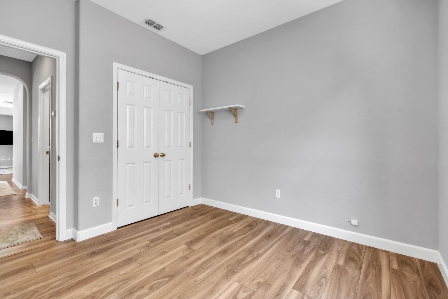 Detail Gallery Image 16 of 33 For 10451 Canadeo Cir, Elk Grove,  CA 95757 - 3 Beds | 2 Baths