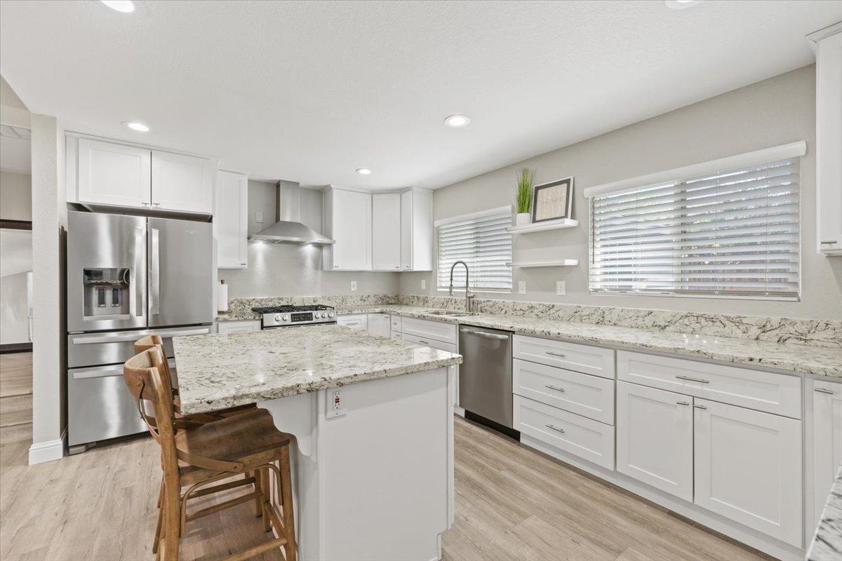 Detail Gallery Image 6 of 40 For 7821 Palmyra Dr, Fair Oaks,  CA 95628 - 3 Beds | 2 Baths
