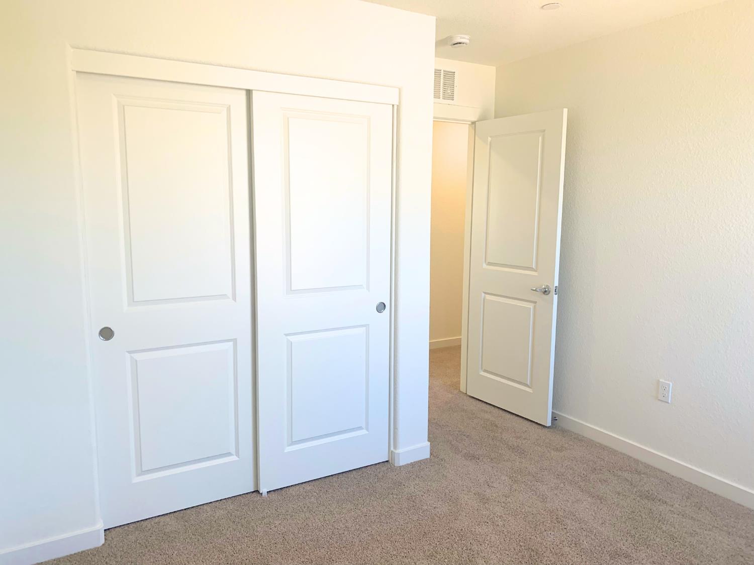 Detail Gallery Image 7 of 10 For 5045 E Turin Ct, Stockton,  CA 95215 - 4 Beds | 2/1 Baths