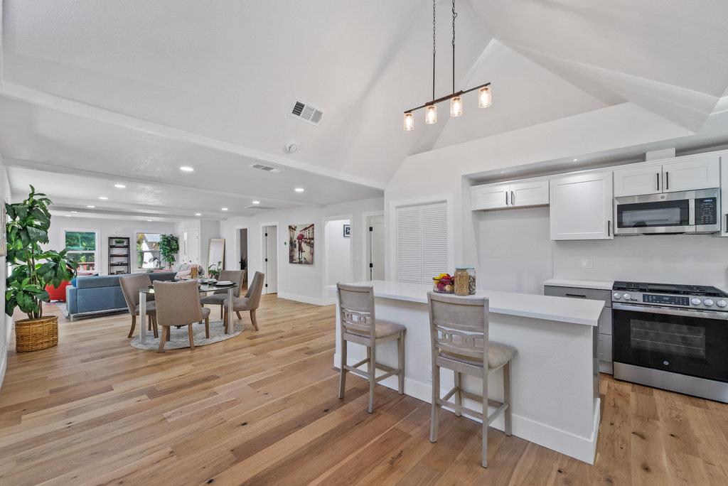 Detail Gallery Image 10 of 32 For 610 Nestora Ave, Aptos,  CA 95003 - 3 Beds | 2 Baths