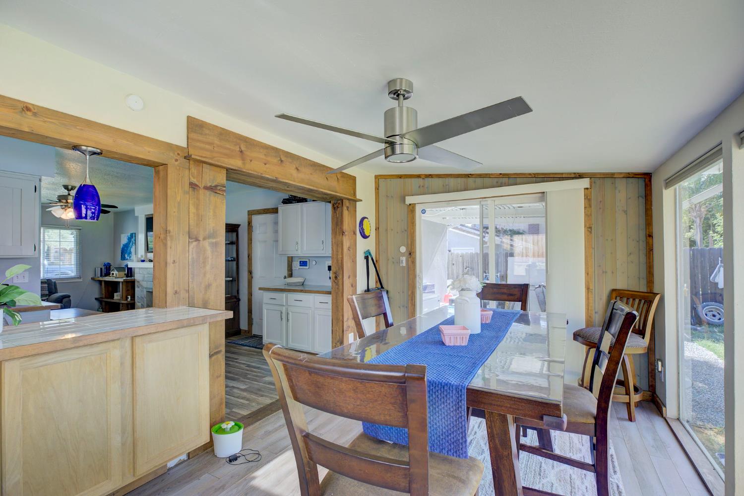 Detail Gallery Image 16 of 29 For 5112 Rabeneck Way, Fair Oaks,  CA 95628 - 3 Beds | 1 Baths