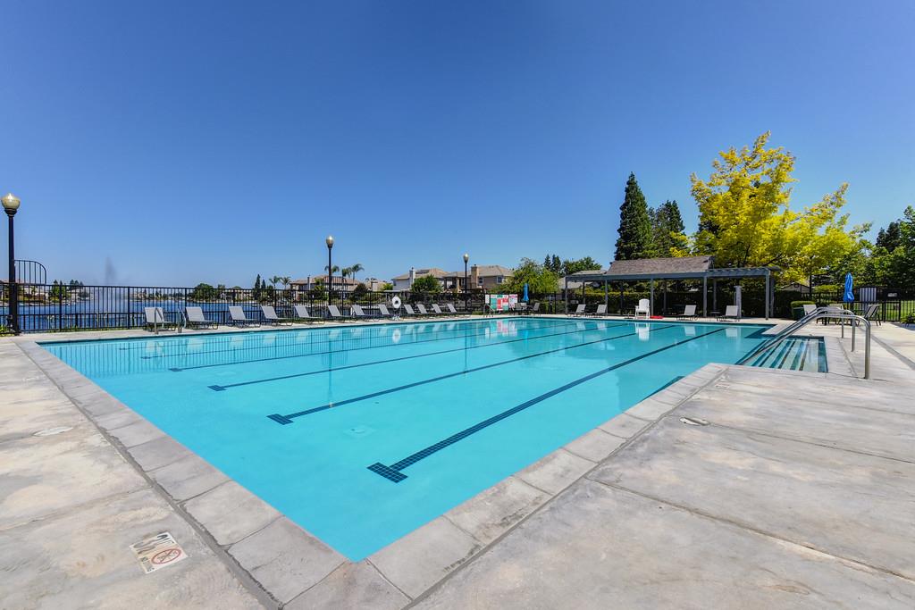 Detail Gallery Image 41 of 51 For 9567 Diamond Point Ln, Elk Grove,  CA 95758 - 4 Beds | 2/1 Baths