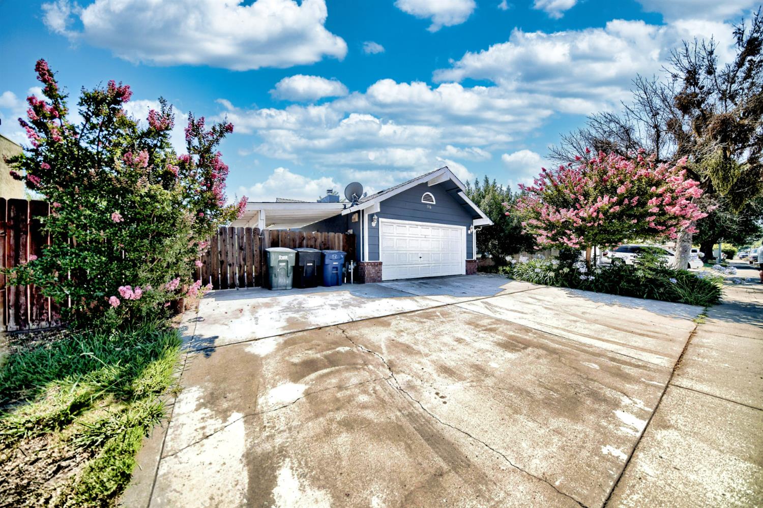 Detail Gallery Image 3 of 79 For 1516 Palmdale Dr, Modesto,  CA 95355 - 3 Beds | 2 Baths