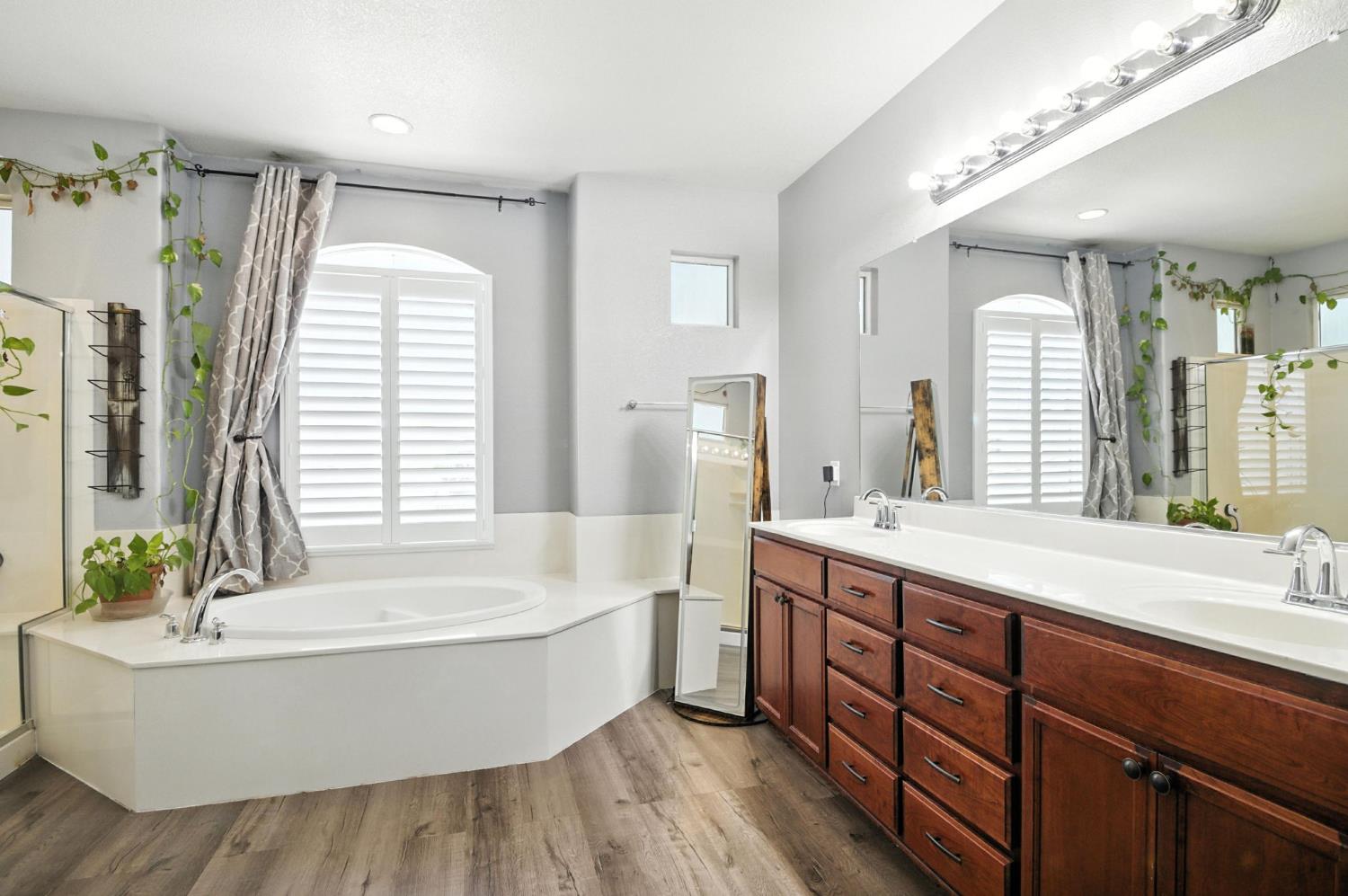 Detail Gallery Image 22 of 31 For 5507 Goldseive Dr, Riverbank,  CA 95367 - 4 Beds | 3 Baths