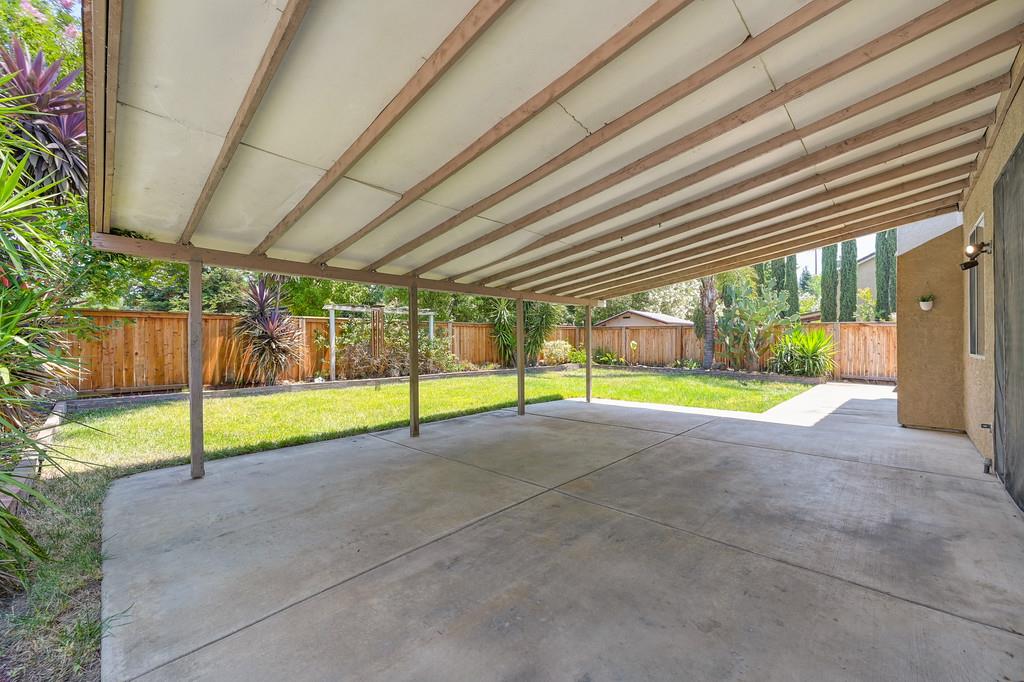 Detail Gallery Image 29 of 51 For 9567 Diamond Point Ln, Elk Grove,  CA 95758 - 4 Beds | 2/1 Baths