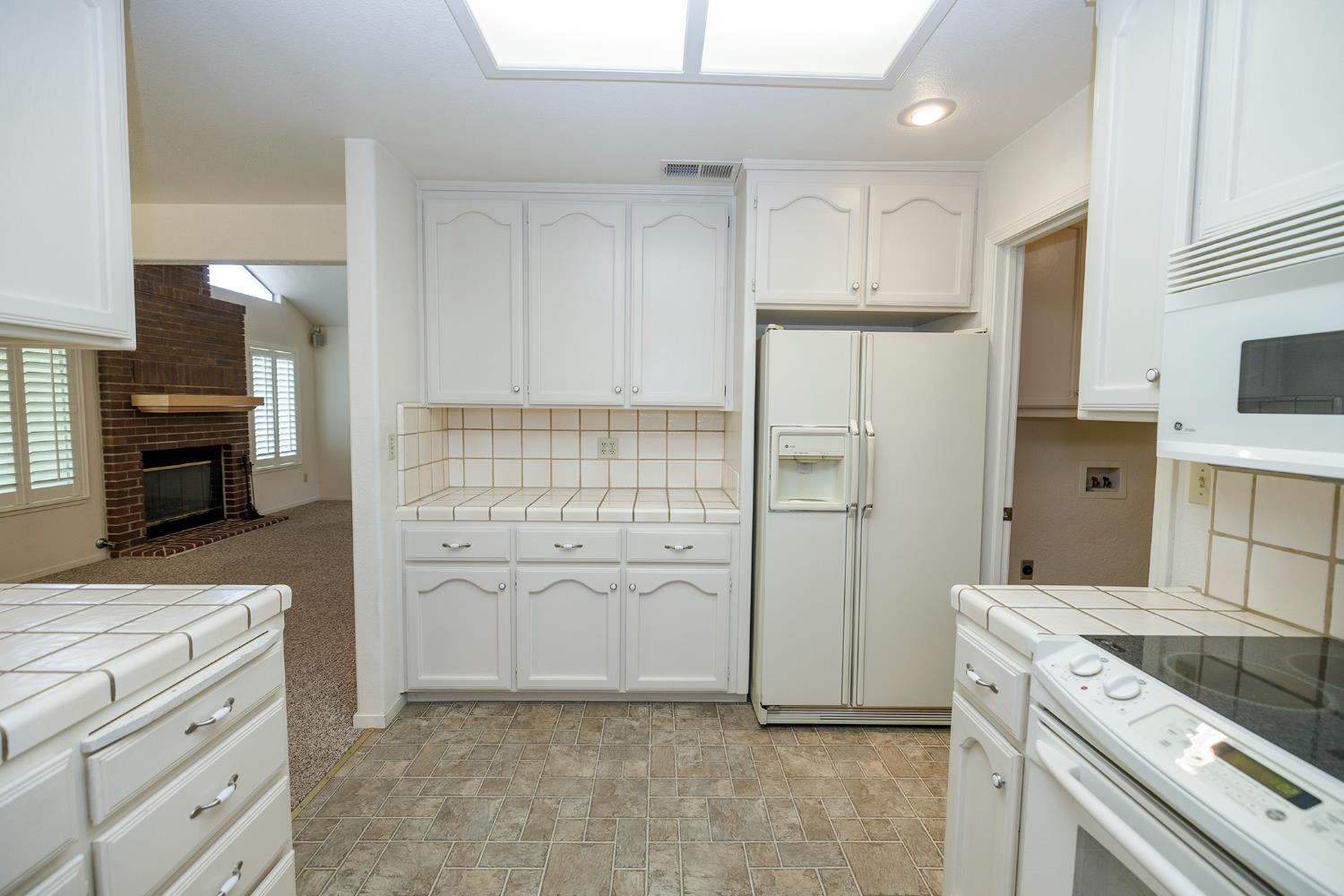 Detail Gallery Image 31 of 70 For 3709 Springcreek Dr, Modesto,  CA 95355 - 3 Beds | 2/1 Baths