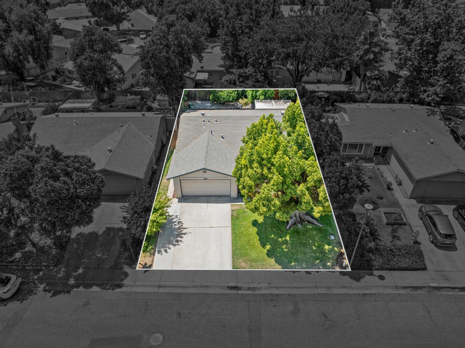 Detail Gallery Image 37 of 39 For 8852 Salmon Falls Dr, Sacramento,  CA 95826 - 3 Beds | 2 Baths