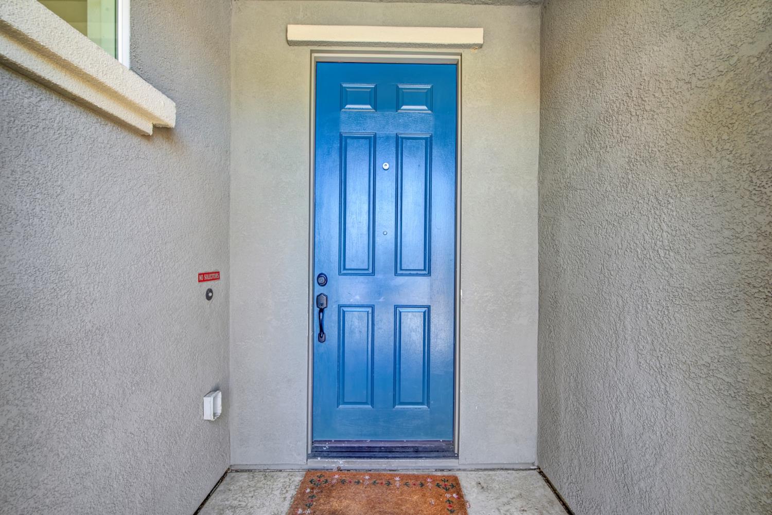 Detail Gallery Image 6 of 72 For 2200 Russell Cir, Woodland,  CA 95776 - 3 Beds | 2/1 Baths