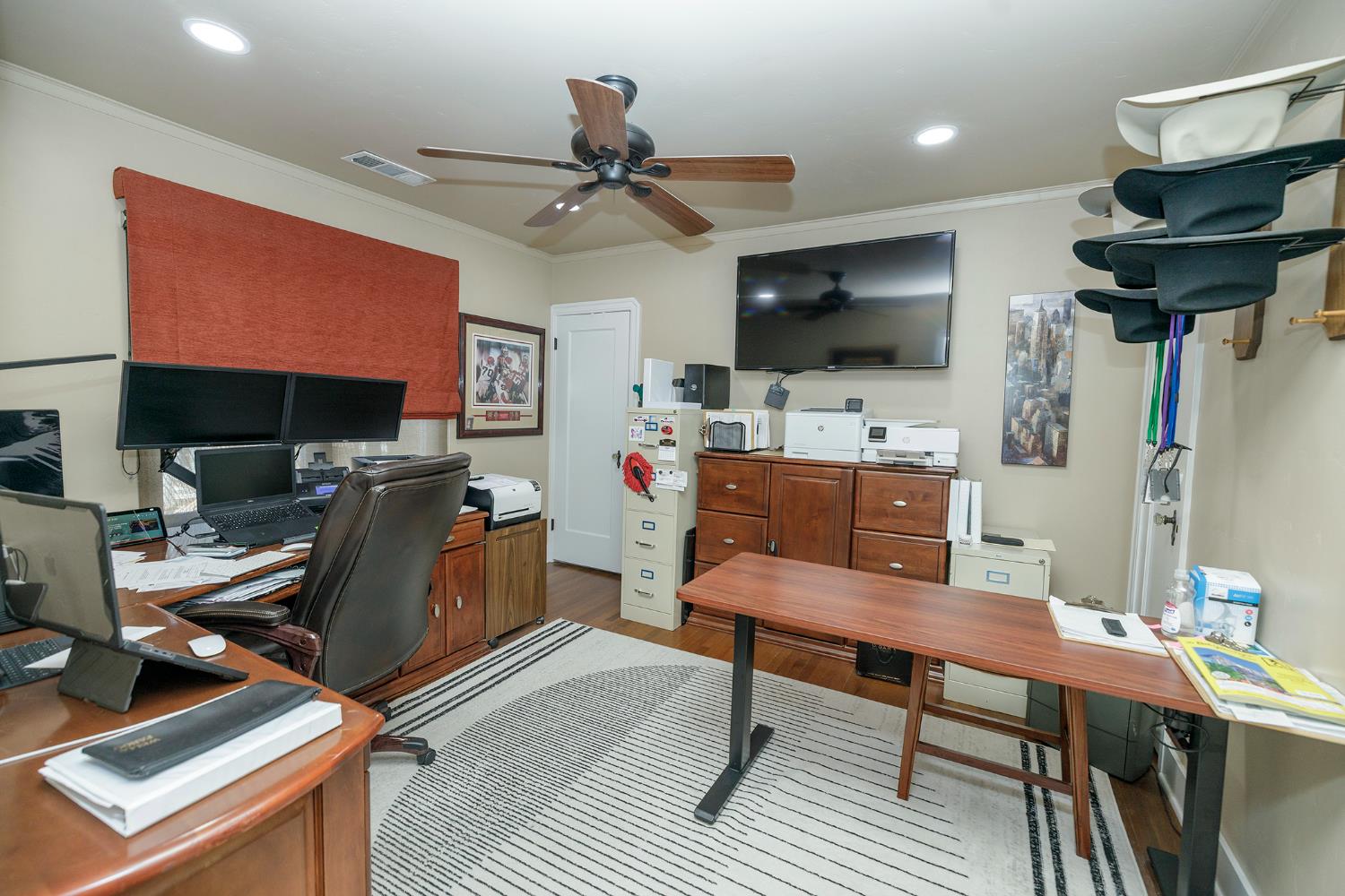 Detail Gallery Image 31 of 56 For 1009 Sycamore Ave, Modesto,  CA 95350 - 3 Beds | 2/1 Baths