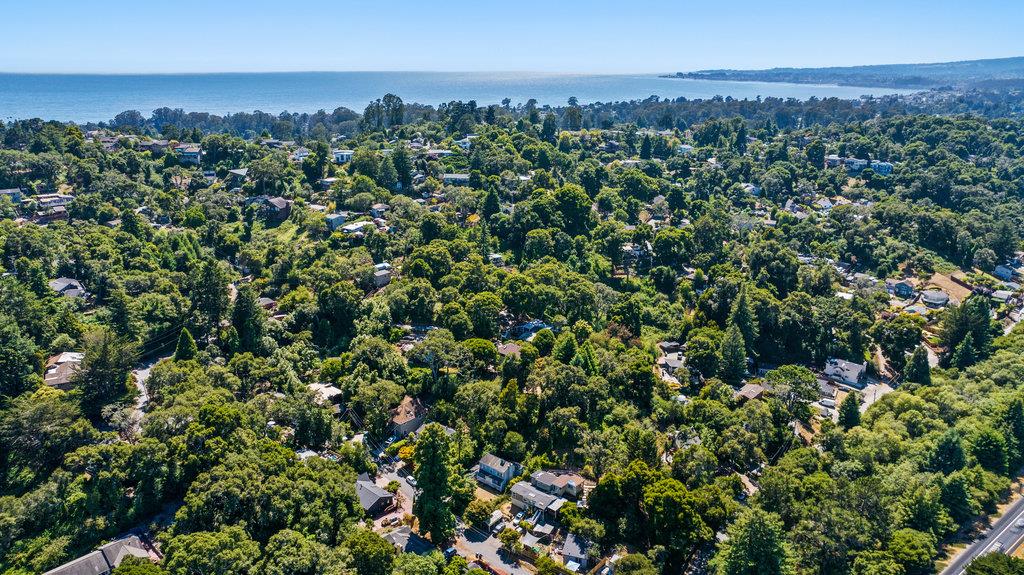Detail Gallery Image 4 of 32 For 610 Nestora Ave, Aptos,  CA 95003 - 3 Beds | 2 Baths