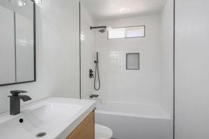 Detail Gallery Image 9 of 13 For 1351 Barrington Ave, Newman,  CA 95360 - 3 Beds | 2 Baths