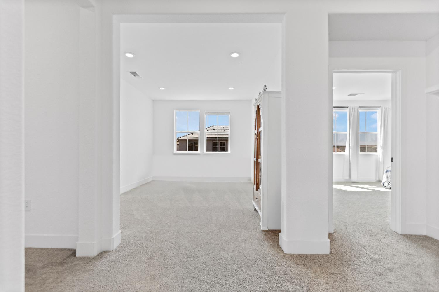 Detail Gallery Image 6 of 58 For 10224 Kilo Way, Elk Grove,  CA 95757 - 5 Beds | 4 Baths