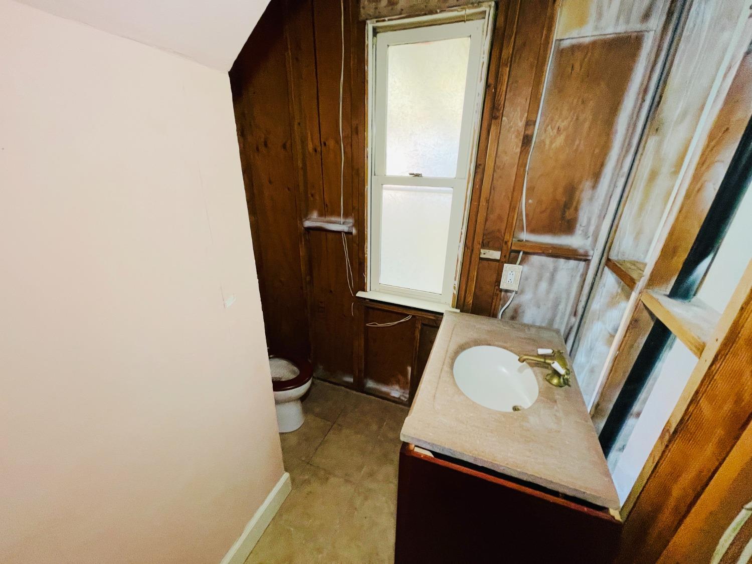 Detail Gallery Image 14 of 45 For 4016 Ridge St, Fair Oaks,  CA 95628 - 4 Beds | 2/1 Baths