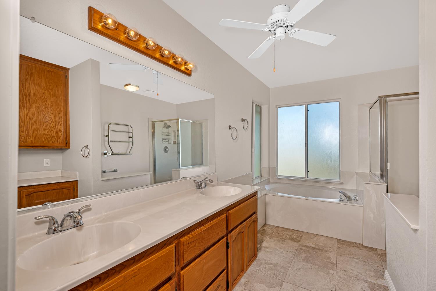 Detail Gallery Image 37 of 58 For 92 Tangelo St, Los Banos,  CA 93635 - 3 Beds | 2/1 Baths