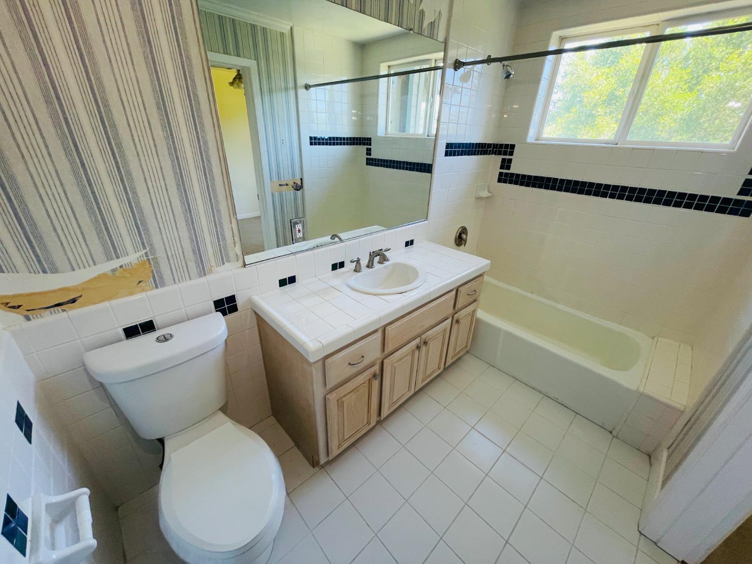 Detail Gallery Image 26 of 45 For 4016 Ridge St, Fair Oaks,  CA 95628 - 4 Beds | 2/1 Baths