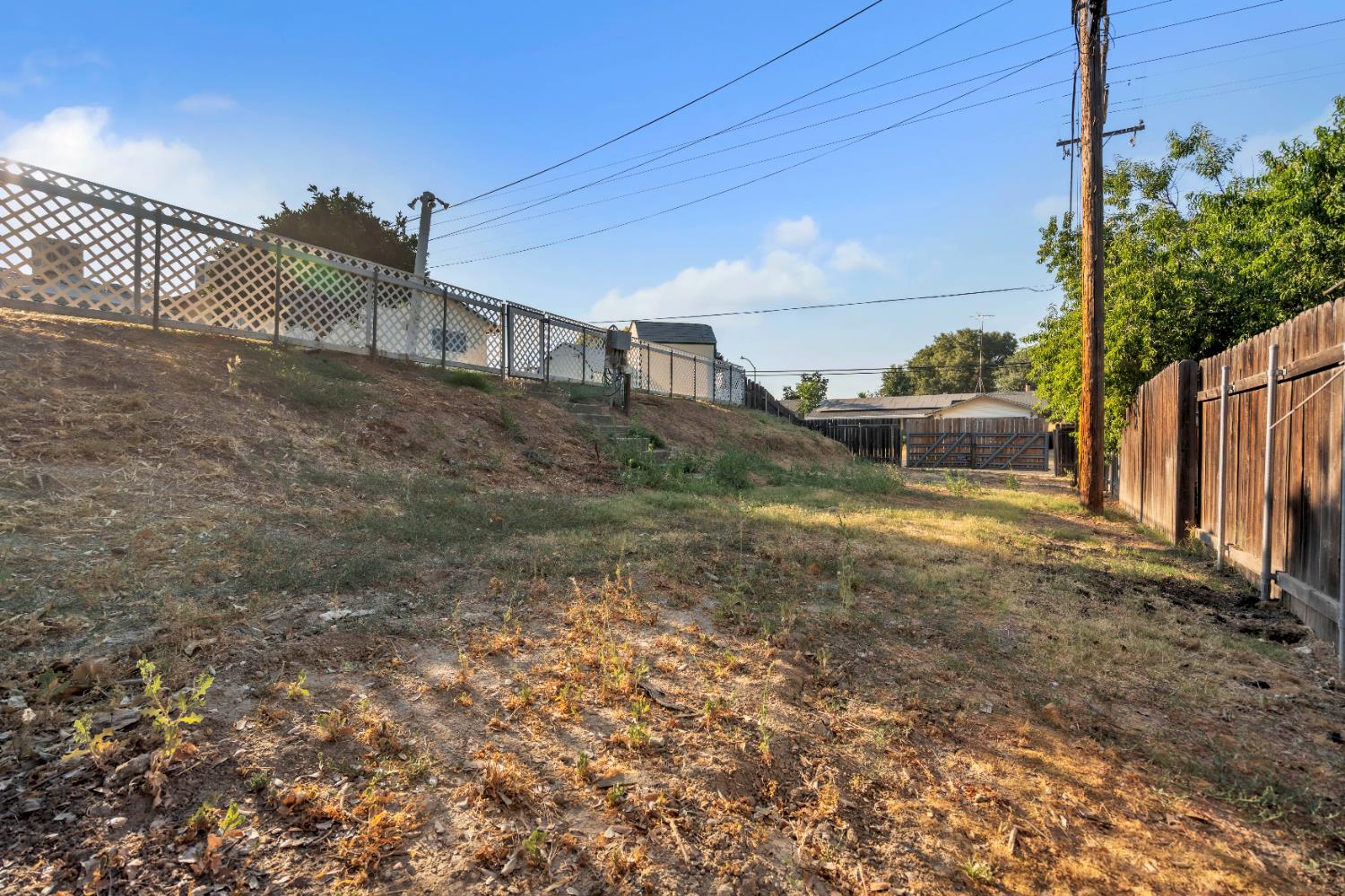 Detail Gallery Image 22 of 33 For 8888 Tahiti Ct, Orangevale,  CA 95662 - 4 Beds | 2 Baths