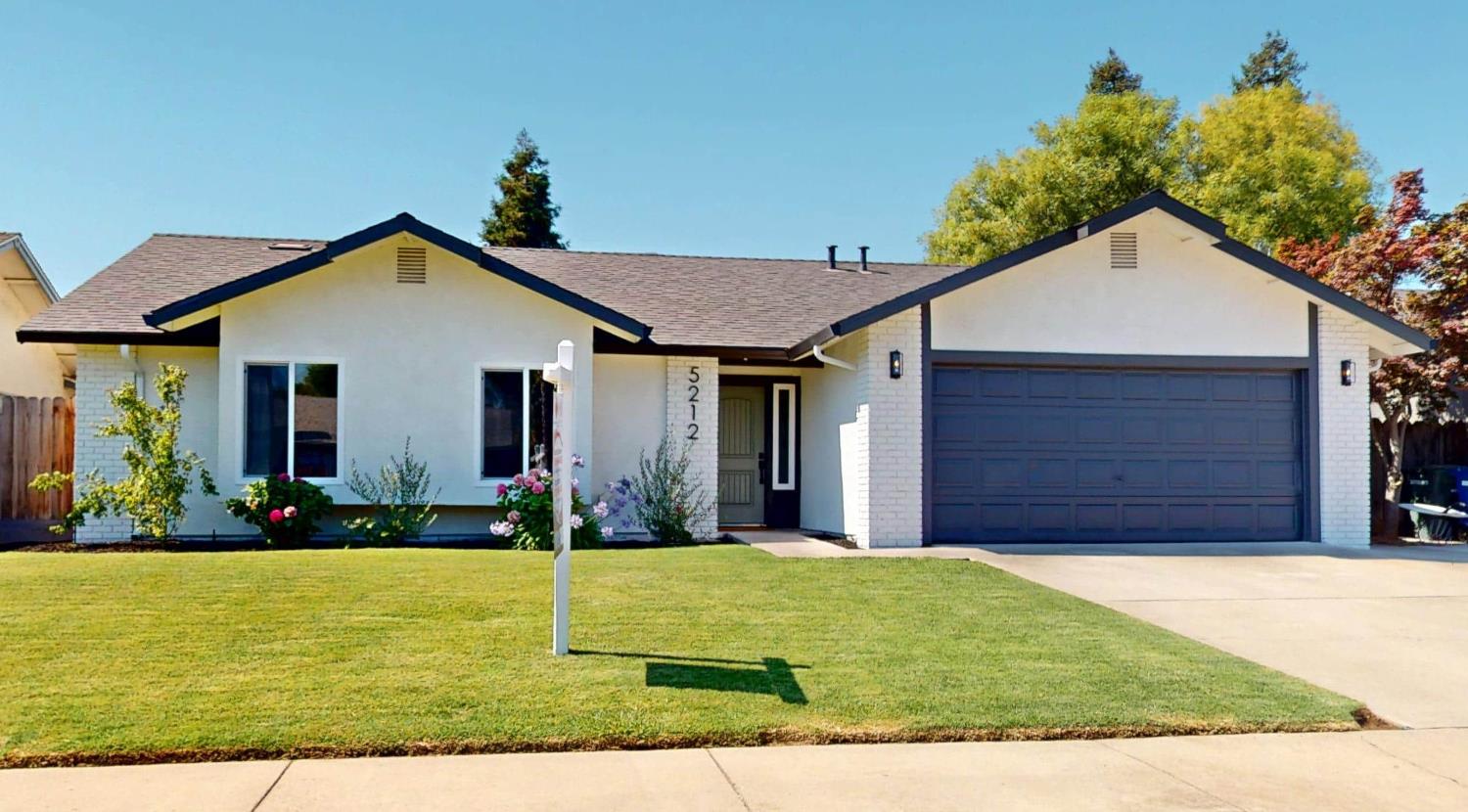 Detail Gallery Image 1 of 21 For 5212 Stillwater Dr, Salida,  CA 95368 - 3 Beds | 2 Baths