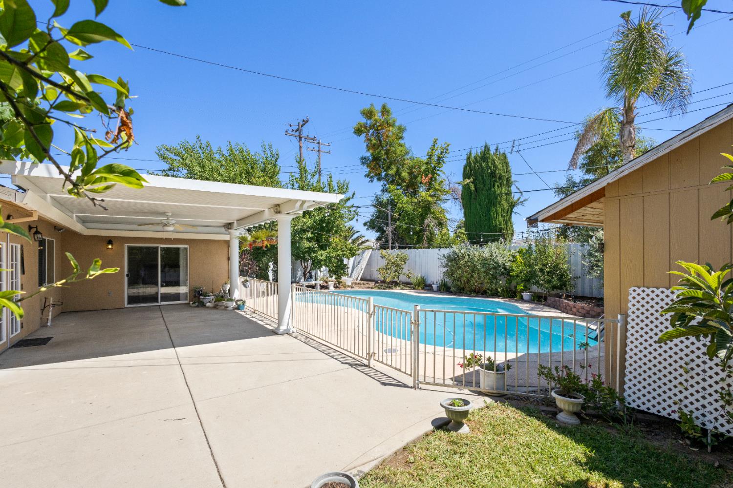Detail Gallery Image 50 of 64 For 6732 Bismarck Dr, North Highlands,  CA 95660 - 5 Beds | 2/1 Baths
