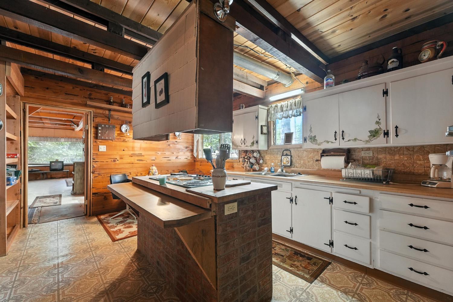 Detail Gallery Image 10 of 33 For 46 Summit Level Rd, Arnold,  CA 95223 - 3 Beds | 1 Baths