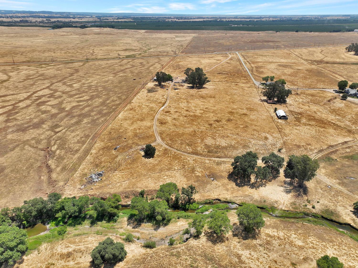Detail Gallery Image 5 of 24 For 2756 Spenceville Rd, Wheatland,  CA 95692 - 2 Beds | 1 Baths