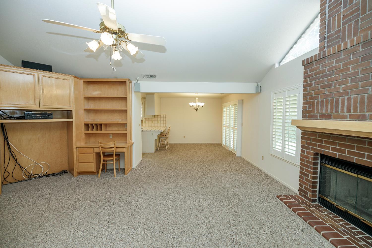 Detail Gallery Image 18 of 70 For 3709 Springcreek Dr, Modesto,  CA 95355 - 3 Beds | 2/1 Baths
