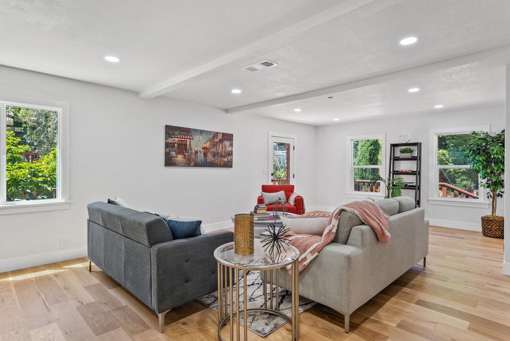 Detail Gallery Image 14 of 32 For 610 Nestora Ave, Aptos,  CA 95003 - 3 Beds | 2 Baths