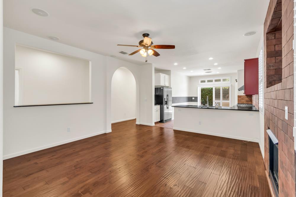 Detail Gallery Image 4 of 62 For 107 Dragonfly Cir, Sacramento,  CA 95834 - 3 Beds | 2 Baths