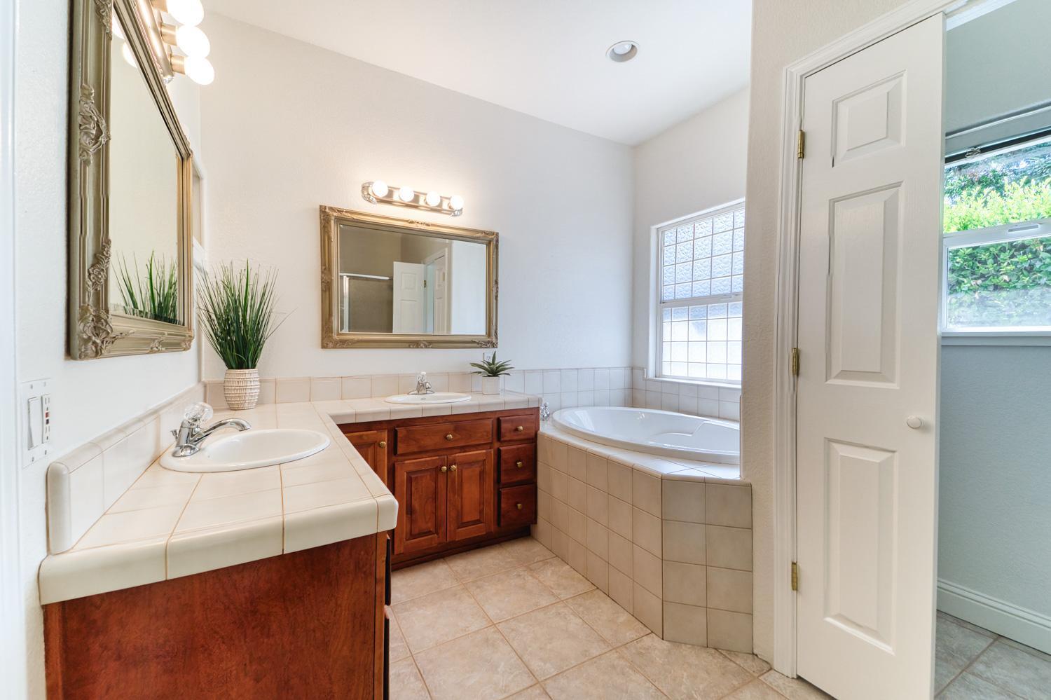 Detail Gallery Image 16 of 48 For 711 Saddleback Dr, Marysville,  CA 95901 - 3 Beds | 2/1 Baths