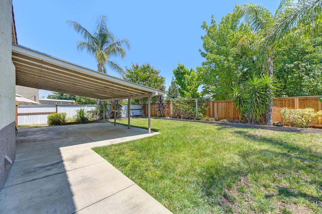 Detail Gallery Image 33 of 51 For 9567 Diamond Point Ln, Elk Grove,  CA 95758 - 4 Beds | 2/1 Baths