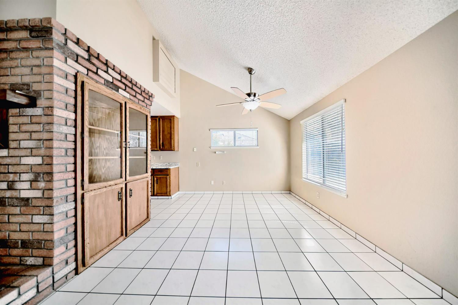 Detail Gallery Image 12 of 79 For 1516 Palmdale Dr, Modesto,  CA 95355 - 3 Beds | 2 Baths