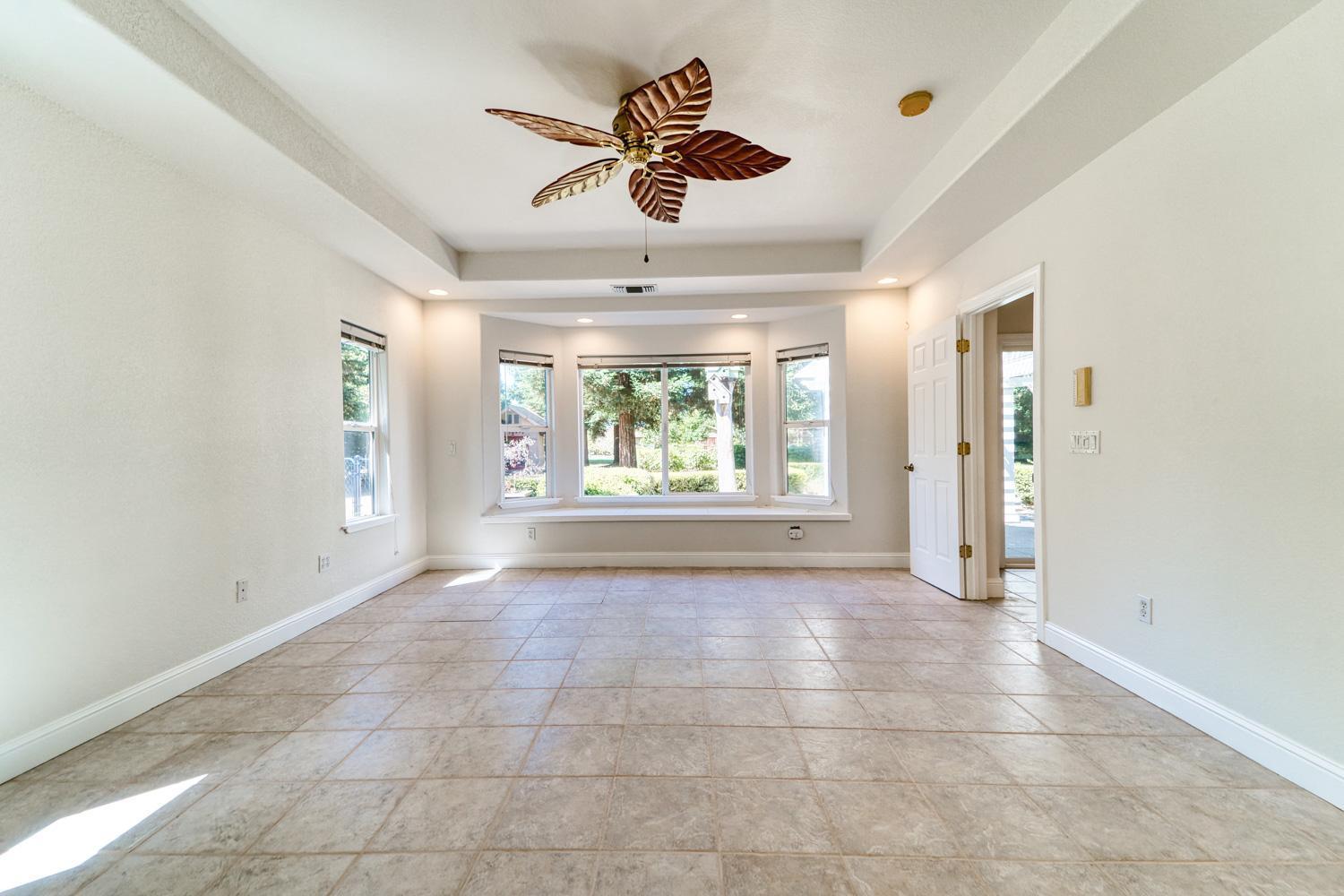 Detail Gallery Image 15 of 48 For 711 Saddleback Dr, Marysville,  CA 95901 - 3 Beds | 2/1 Baths