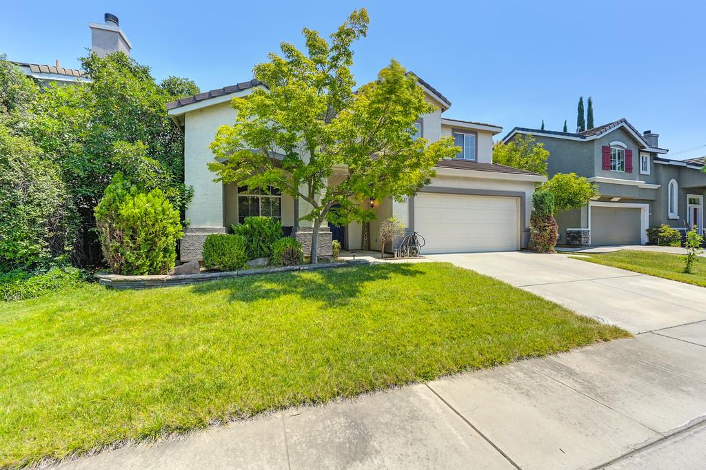 Detail Gallery Image 3 of 51 For 9567 Diamond Point Ln, Elk Grove,  CA 95758 - 4 Beds | 2/1 Baths