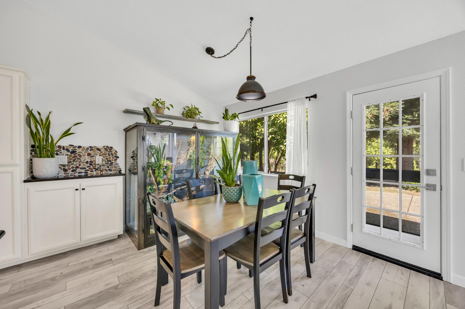 Detail Gallery Image 16 of 57 For 5112 Charter Ct, Rocklin,  CA 95765 - 4 Beds | 2 Baths