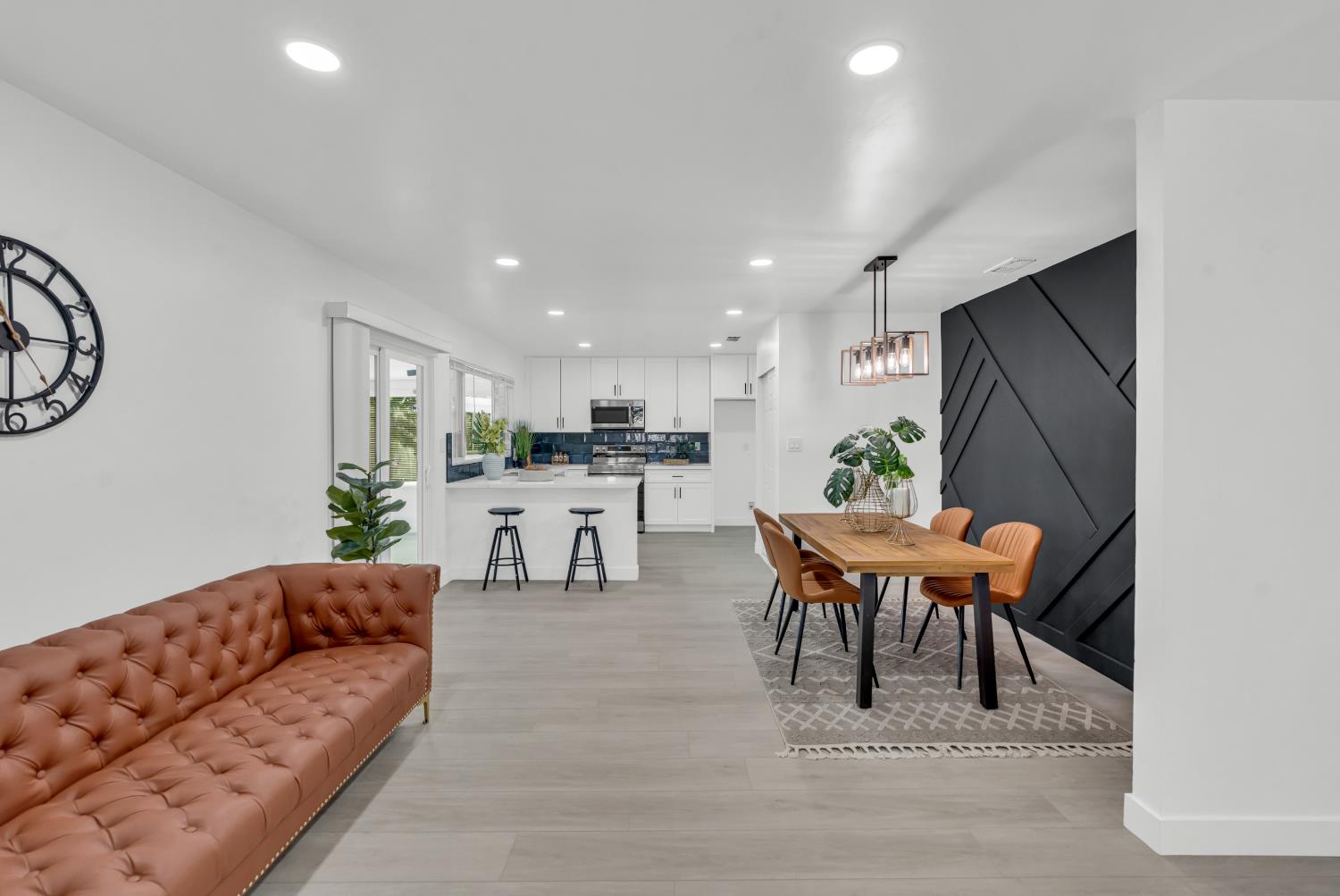 Detail Gallery Image 15 of 66 For 9184 Brian Ct, Sacramento,  CA 95826 - 3 Beds | 2 Baths