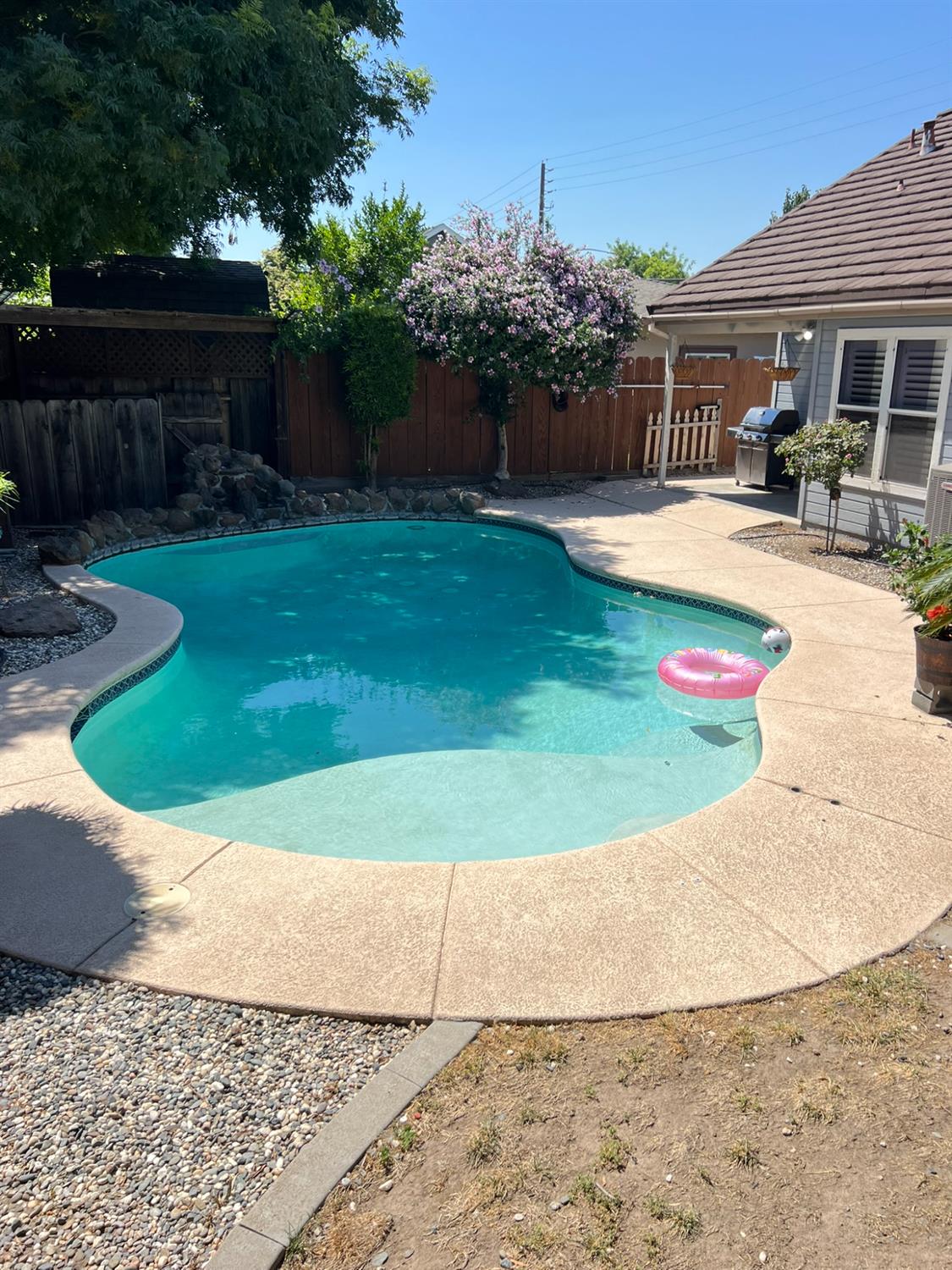 Detail Gallery Image 4 of 33 For 2612 Snyder, Modesto,  CA 95356 - 3 Beds | 2 Baths
