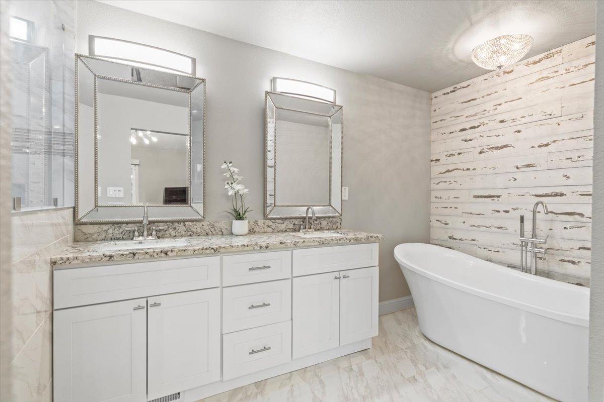 Detail Gallery Image 20 of 40 For 7821 Palmyra Dr, Fair Oaks,  CA 95628 - 3 Beds | 2 Baths