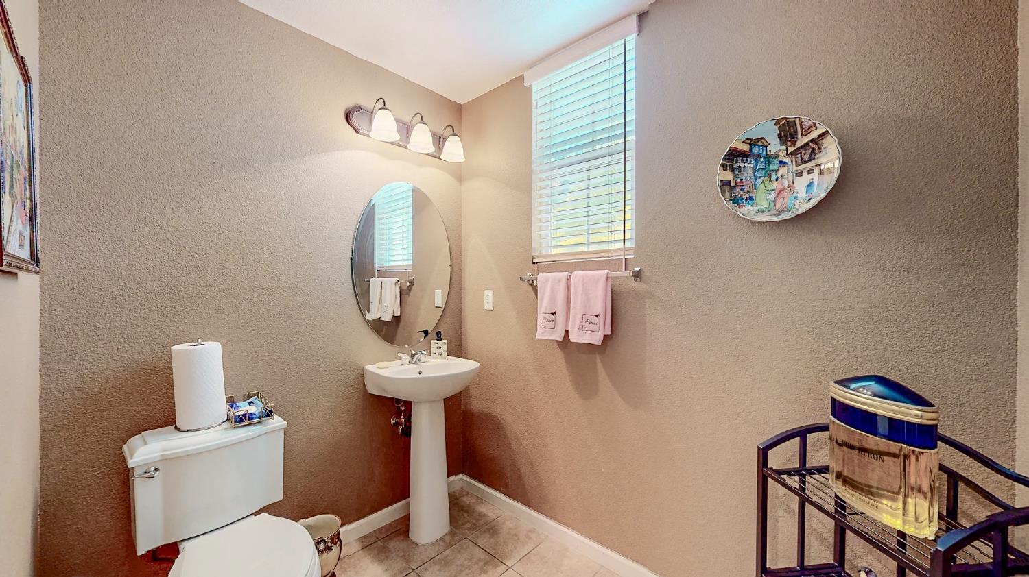 Detail Gallery Image 30 of 37 For 4138 Enclave Dr, Turlock,  CA 95382 - 4 Beds | 2/1 Baths
