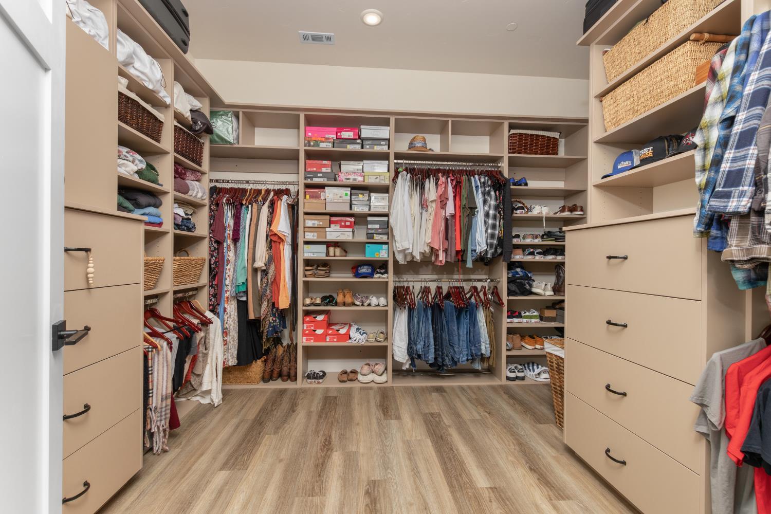 Detail Gallery Image 36 of 60 For 2101 via Prego, Oakdale,  CA 95361 - 3 Beds | 3/1 Baths