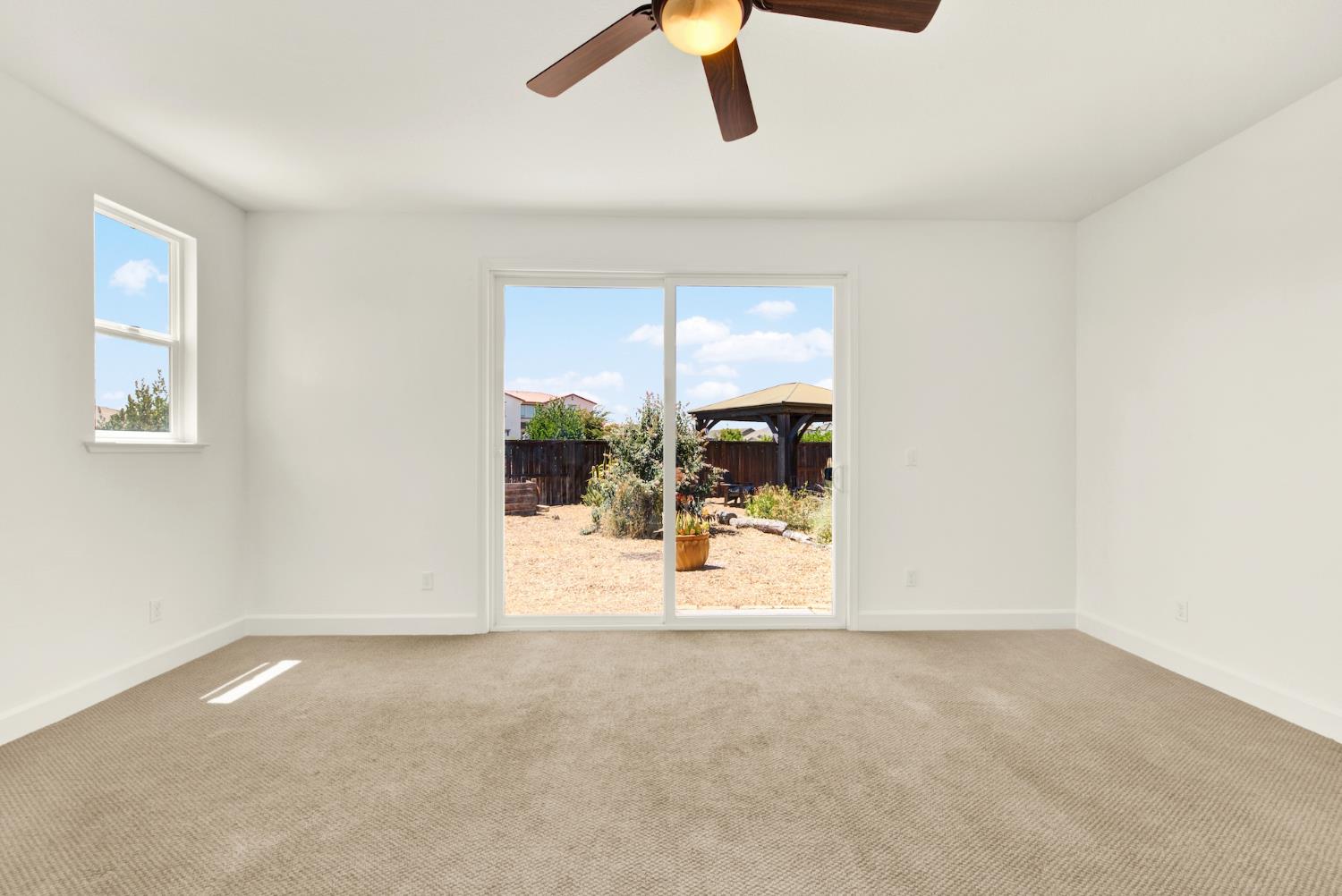 Detail Gallery Image 42 of 72 For 2200 Russell Cir, Woodland,  CA 95776 - 3 Beds | 2/1 Baths